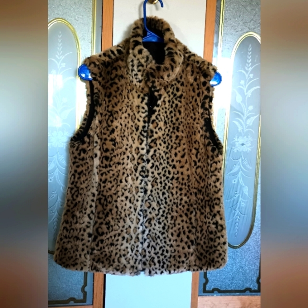 Kristen Blake Women Leopard  Print Faux Fur Vest S Pocket Dressy Zip  Reversible